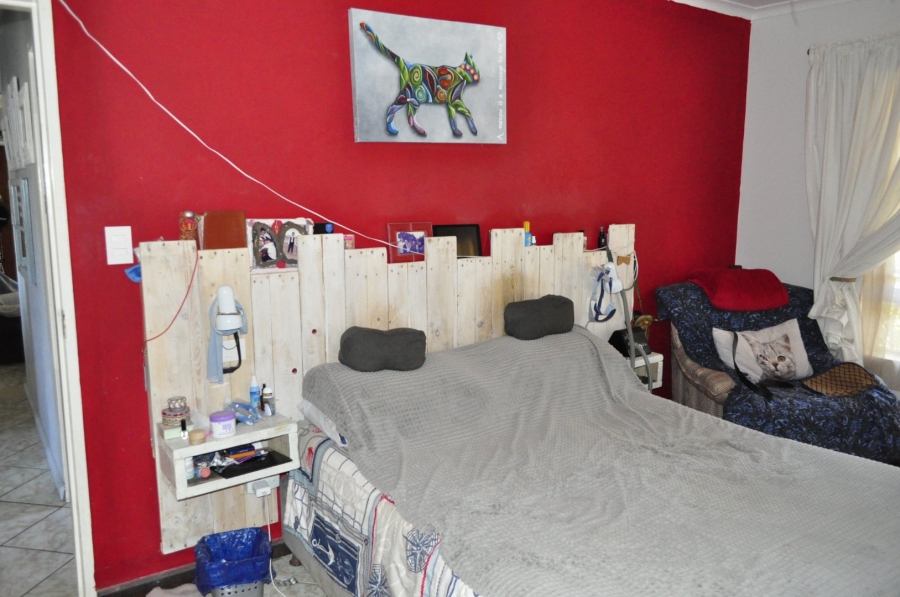 4 Bedroom Property for Sale in Noorsekloof Eastern Cape